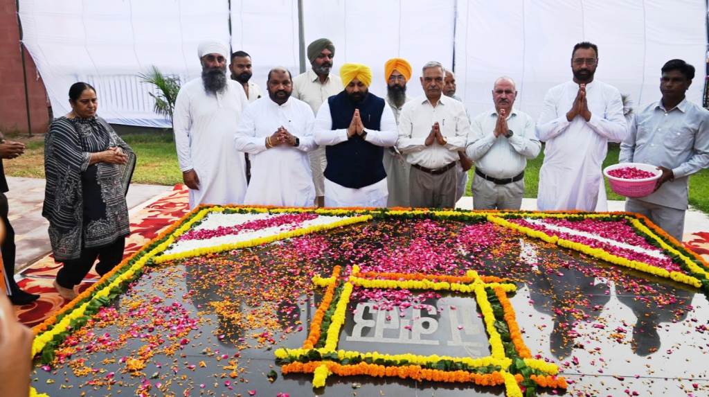 Cabinet Minister Harjot Singh Bains Pays Homage at ShaheedeAzam S Bhagat Singh Memorial at Khatkar Kalan